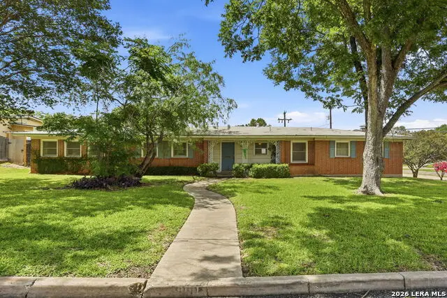 900 Canterbury Hill St, Terrell Hills, TX 78209 - #3