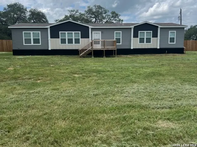 112 County Road 158, Floresville, TX 78114 - #1