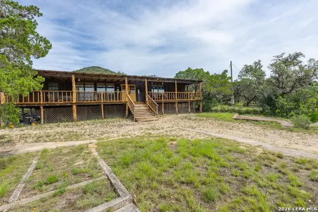 447 Blesssing Lane, Utopia, TX 78884 - #2