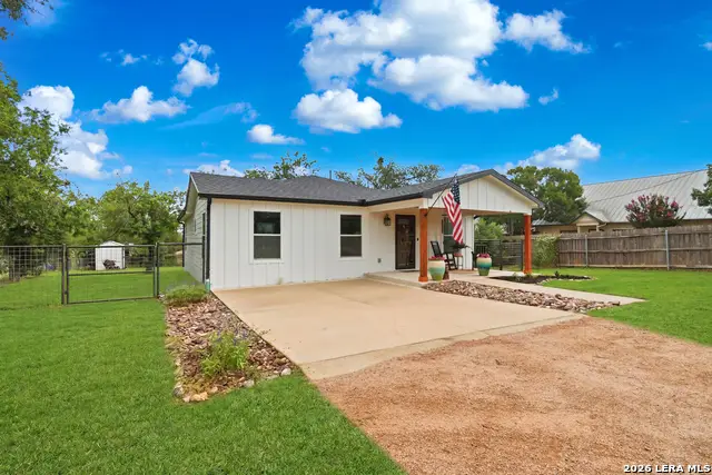 1511 Jackson St, Castroville, TX 78009 - #3