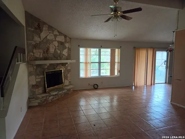 9622 Chelmsford Dr, San Antonio, TX 78239 - #2