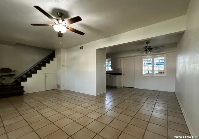 121 W Silver Sands Dr #121, San Antonio, TX 78216 - #2