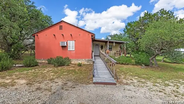 646 South Loop, Blanco, TX 78606