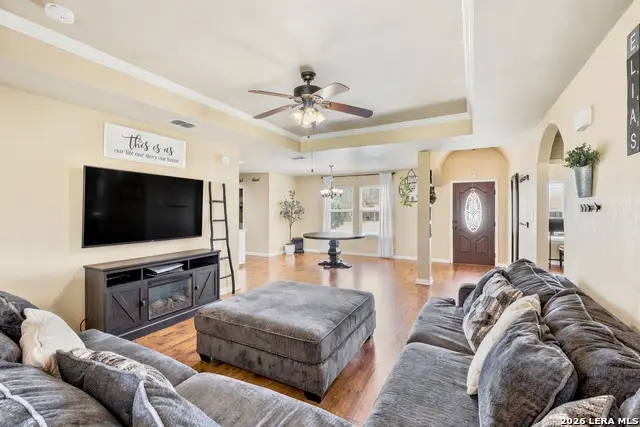 104 E 16th St, Hondo, TX 78861 - #3