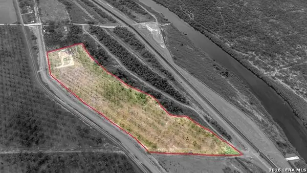 1585 Fm 1664, Quemado, TX 78877