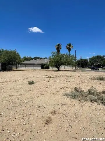 2977 Tahoe Drive, Eagle Pass, TX 78852