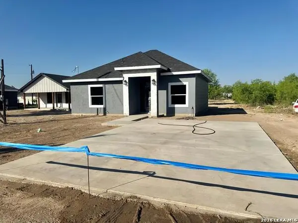 261 Dub Drive, Eagle Pass, TX 78852