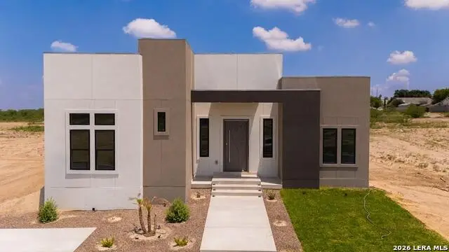 825 Ceniza Dr., Eagle Pass, TX 78552 - #1