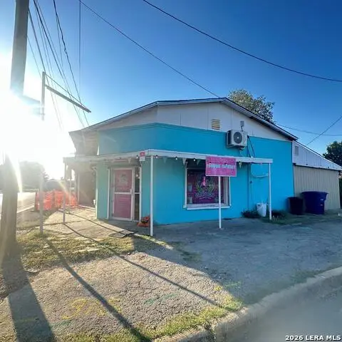1001 Arlington St, Eagle Pass, TX 78852 - #1