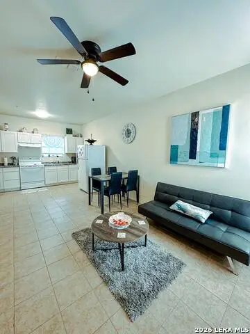 391 Riverside Dr #17, Eagle Pass, TX 78852