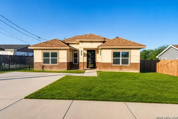 61 School Circle, Eagle Pass, TX 78852