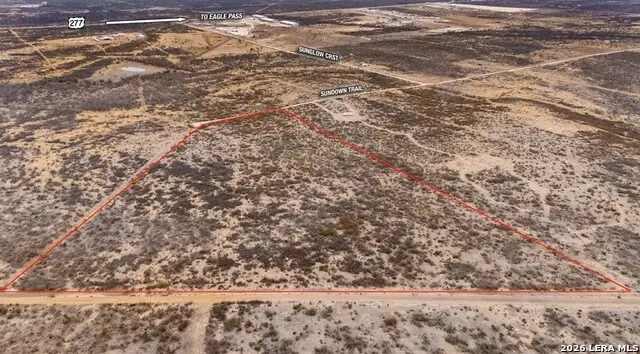 1001 S Sundown Trail, Eagle Pass, TX 78852 - #2