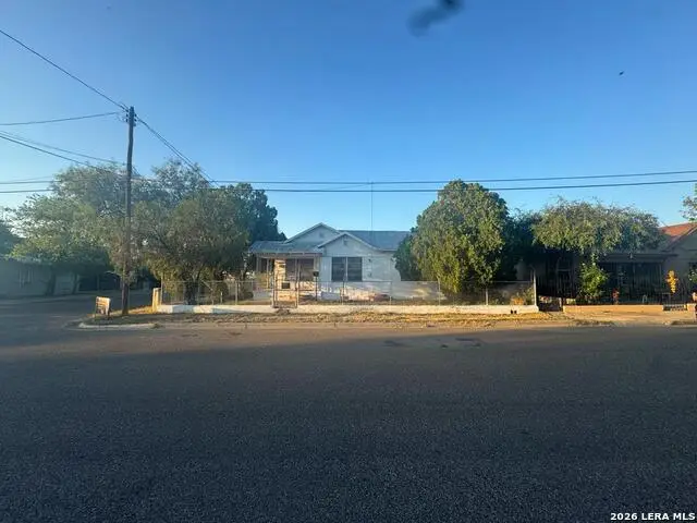 1305 Bryan St, Eagle Pass, TX 78852 - #1