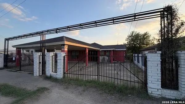 1558 Eidson Rd, Eagle Pass, TX 78852