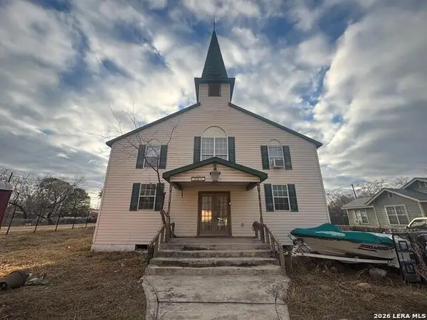 619 Second St, Quemado, TX 78877