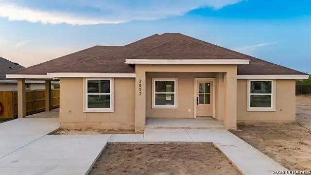 2857 Garden View Dr., Eagle Pass, TX 78852 - #1