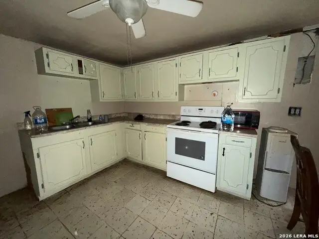 3148 Leonel, Eagle Pass, TX 78852 - #3