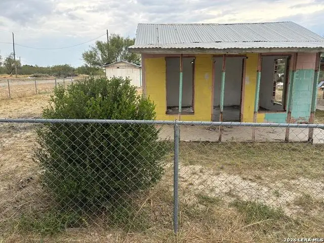 286 Washington St., El Indio, TX 78860 - #1