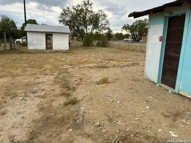 286 Washington St., El Indio, TX 78860 - #3