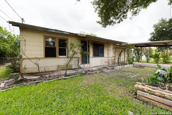204 3rd St, Converse, TX 78109
