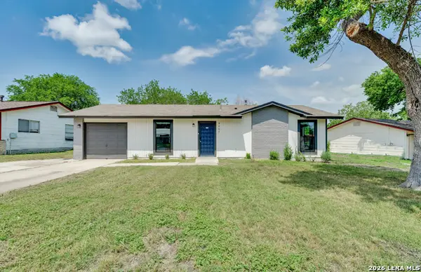 4806 Castle Brg, San Antonio, TX 78218