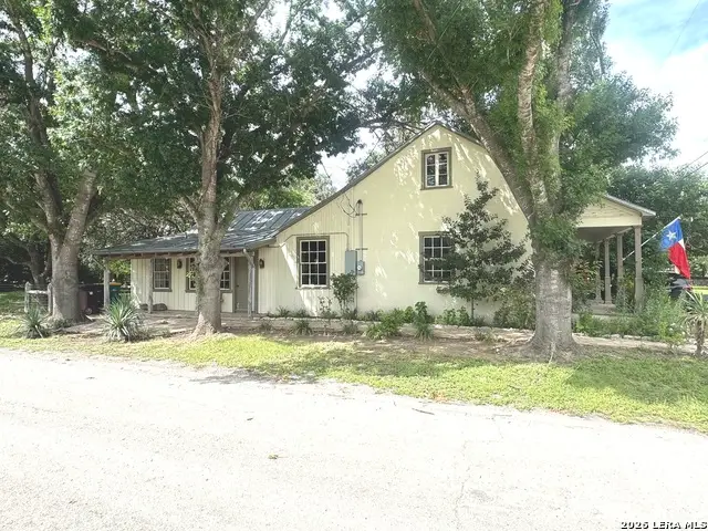 413 Petersburg, Castroville, TX 78009 - #1