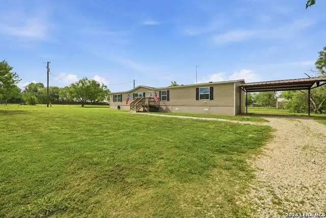 918 County Road 7711, Devine, TX 78016 - #1