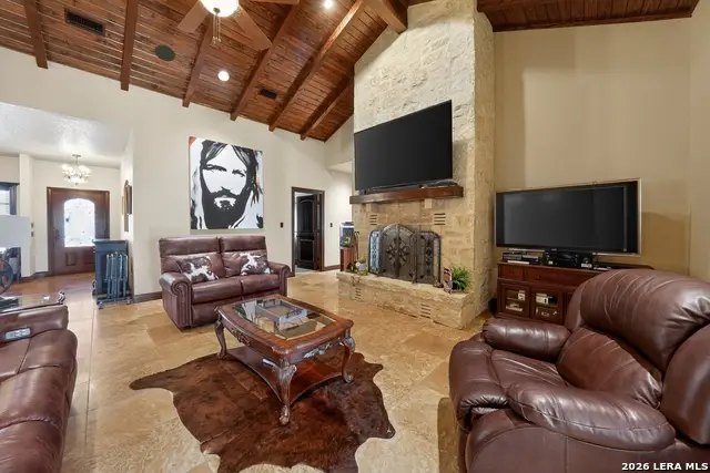 204 Red Oak Ln, Ingram, TX 78025 - #3