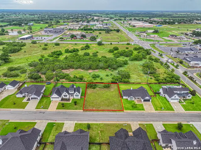 108 W Magnolia Cir, La Vernia, TX 78121 - #1