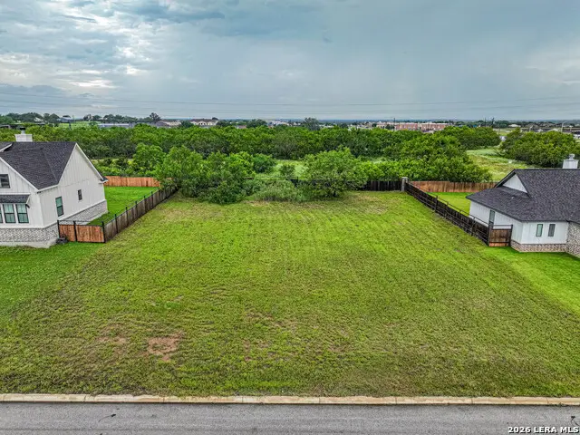 108 W Magnolia Cir, La Vernia, TX 78121 - #3