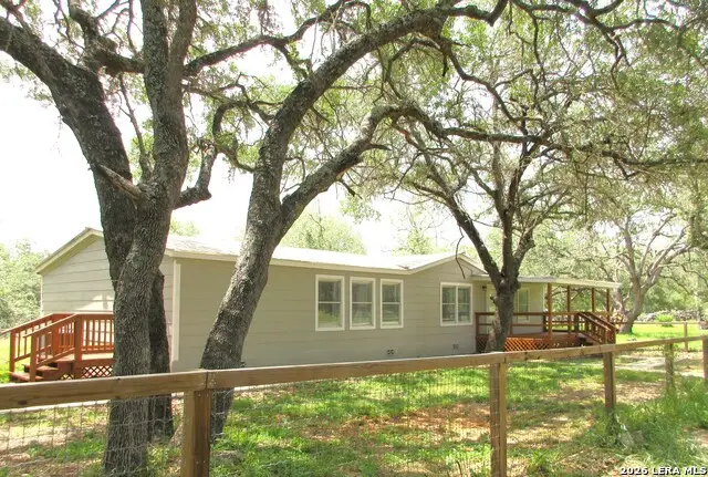 204 County Road 7725, Natalia, TX 78059 - #1