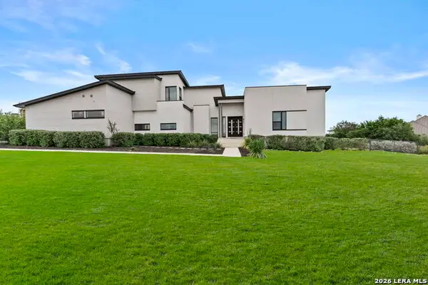 1347 Bordeaux Ln, New Braunfels, TX 78132