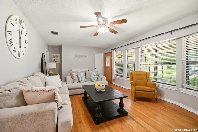 301 Avenue A, Converse, TX 78109 - #3