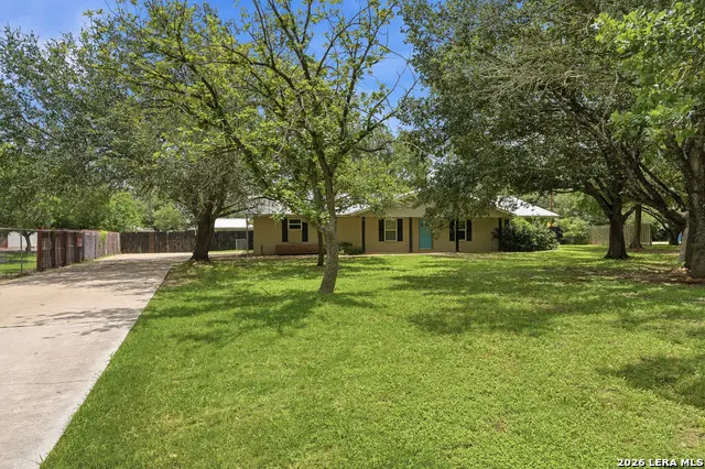 111 Deer Run, Pleasanton, TX 78064 - #1