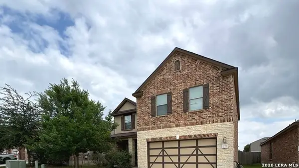 223 Anchor Blf, Universal City, TX 78148