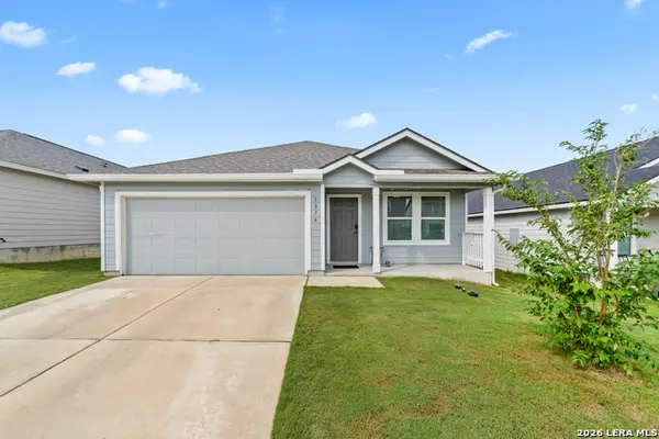 1076 Shutter Way, Kerrville, TX 78028