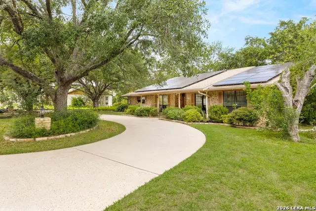 225 Hilltop Dr, Seguin, TX 78155 - #1