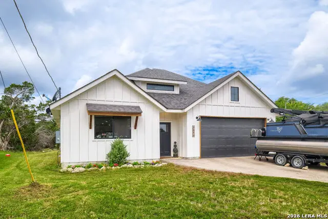3484 Lakeview Dr, Canyon Lake, TX 78133 - #1