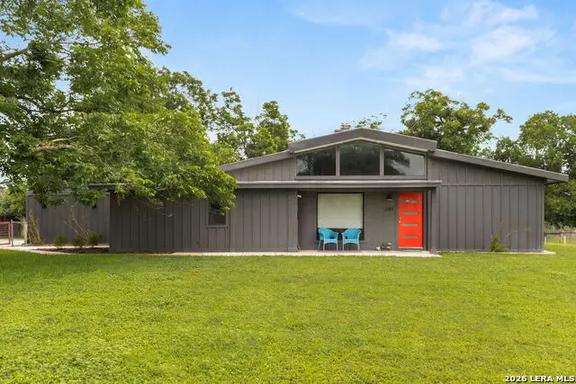 249 Signal Hill Rd, Seguin, TX 78155 - #1