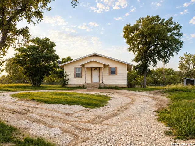 512 Southwind Loop, Seguin, TX 78155 - #1