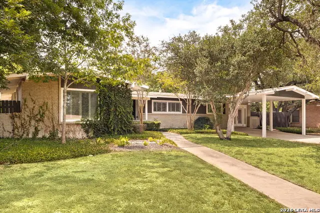 446 Forrest Hill Dr, San Antonio, TX 78209 - #2