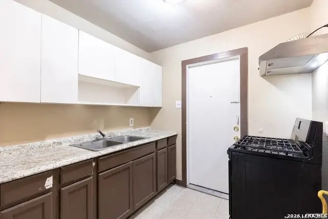 3032 Weir, San Antonio, TX 78226 - #1
