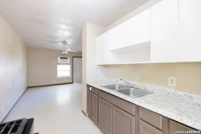 3032 Weir, San Antonio, TX 78226 - #2