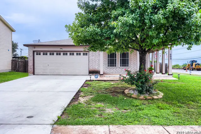 604 Northern Lights Dr, New Braunfels, TX 78130 - #1