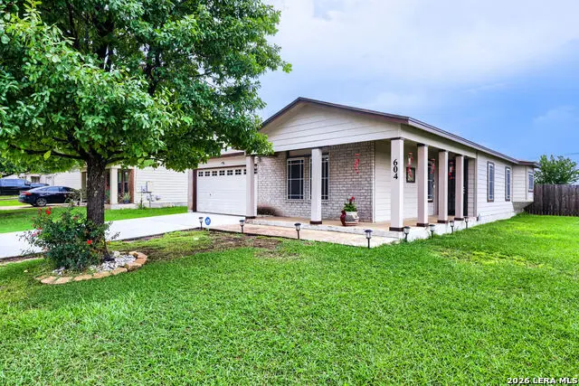 604 Northern Lights Dr, New Braunfels, TX 78130 - #2