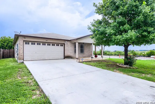 604 Northern Lights Dr, New Braunfels, TX 78130 - #3