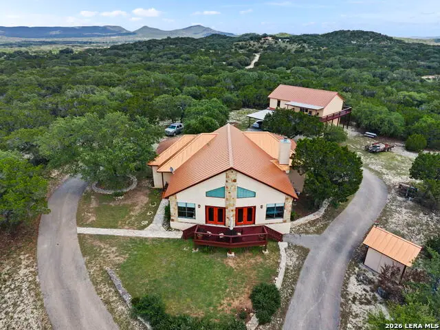 573 Hondo Oaks Dr, Tarpley, TX 78883 - #2