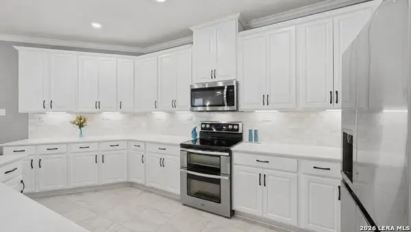 2070 Shire Meadows, New Braunfels, TX 78130