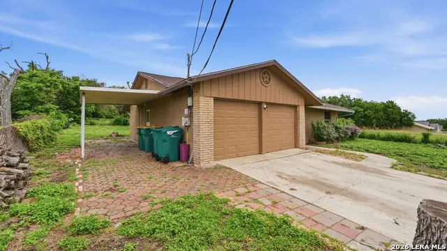 103 7th St, Converse, TX 78109 - #3