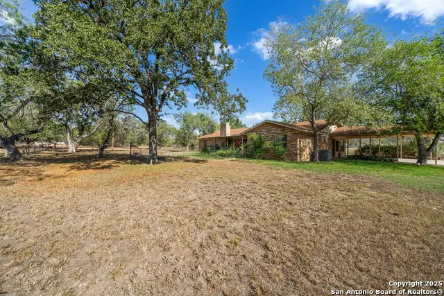 82 Pulliam Dr, Pleasanton, TX 78064 - #2